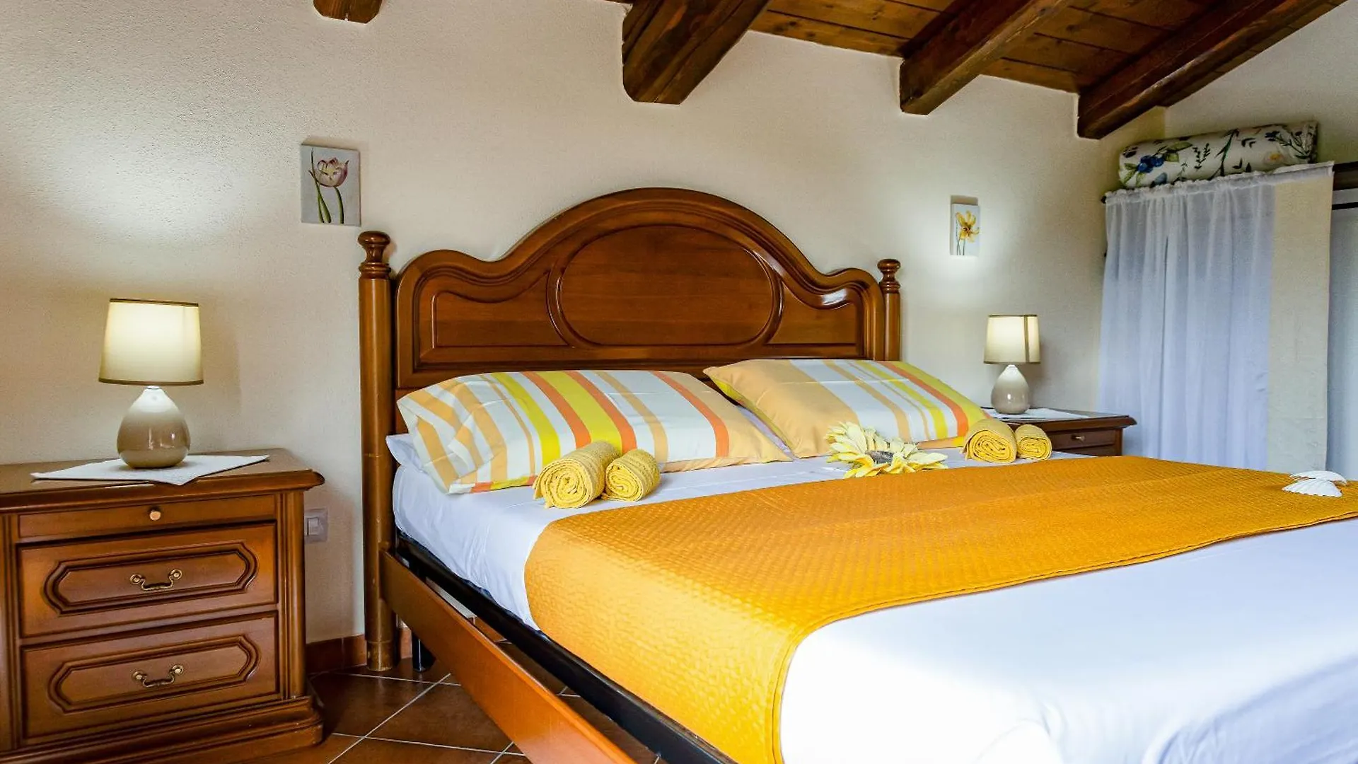 Villa Saige , Piscina Con Idromassaggio Alghero