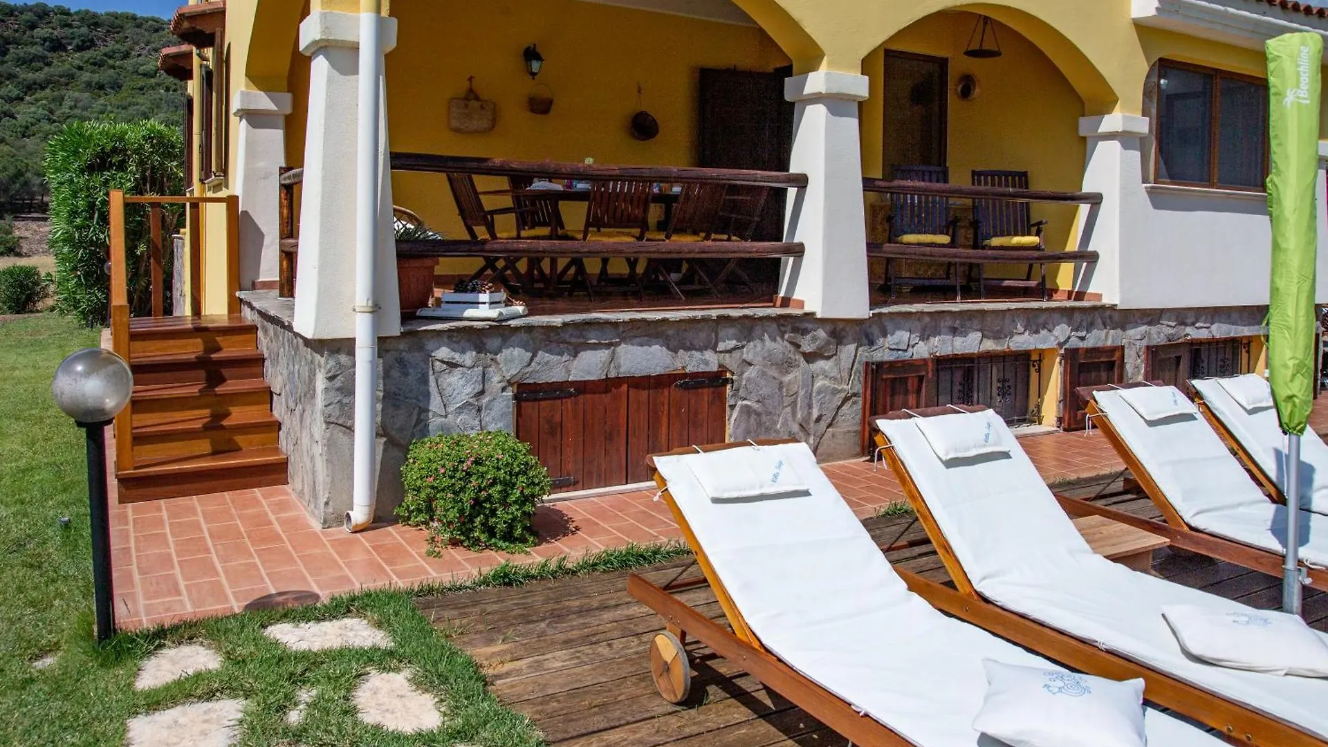 Villa Saige , Piscina Con Idromassaggio Alghero Italy
